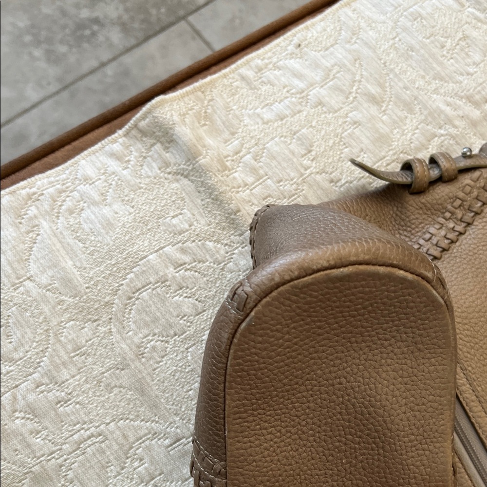 Brighton Tan Leather Shoulder - Picture 7 of 11